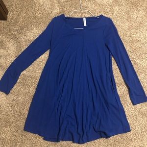V neck long sleeve dress
